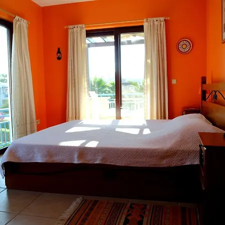 Azelea Poolside Villa *